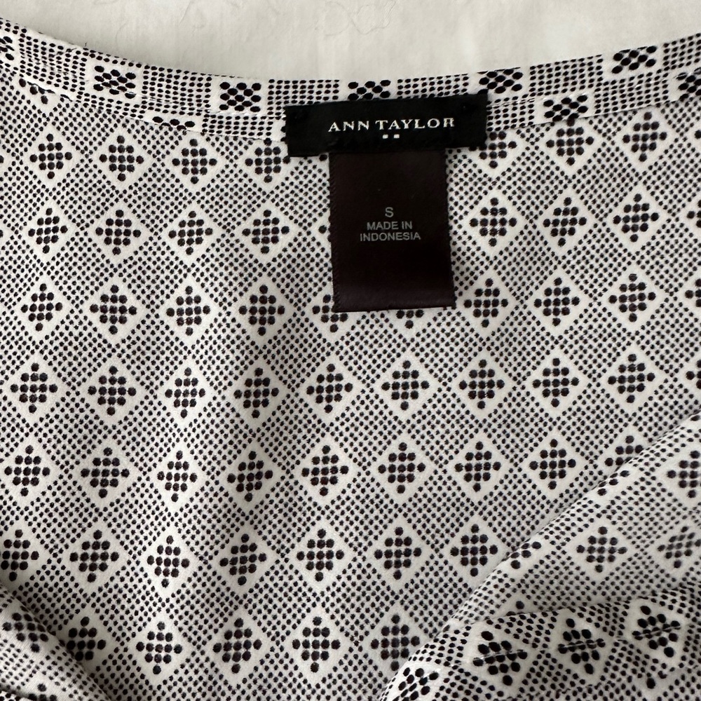 Blouse - Picture 2 of 2